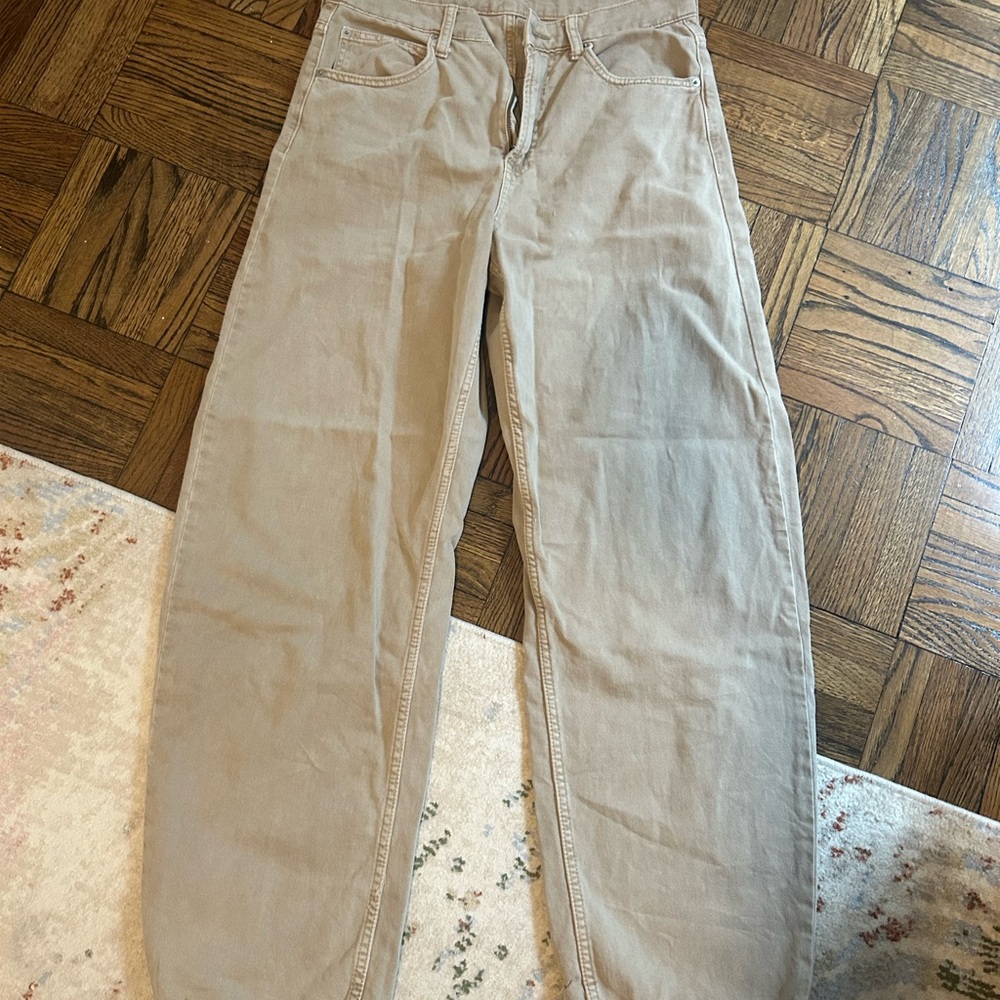 Barrell leg Pants in Beige